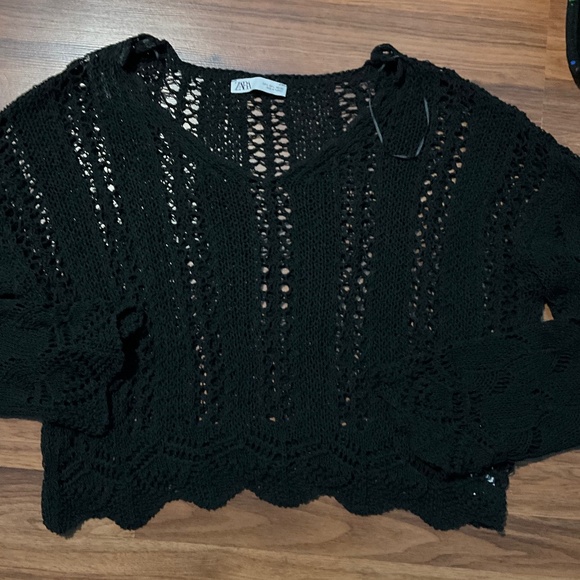 Zara Sweaters - Zara Crochet Sweater